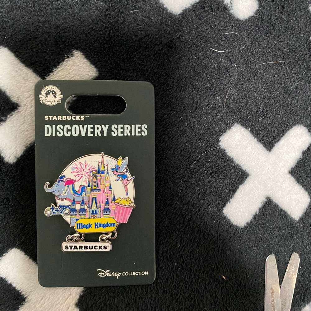 Cinderella Castle Magic Kingdom Starbucks Discovery Series Disney Dangle Pin NWT